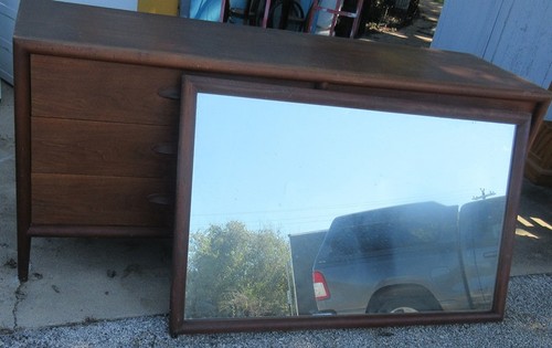 Mid century modern - mid,
